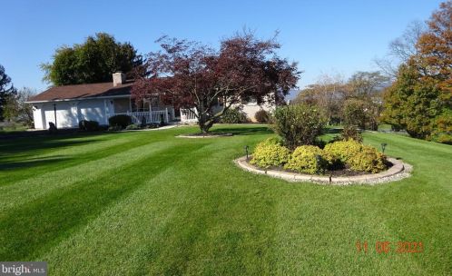 11607 Spring Ridge Rd, Lees Cross Roads, PA 17257-8719