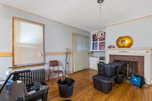 28 Rochambeau Ave, Providence RI 02906-1908 exterior