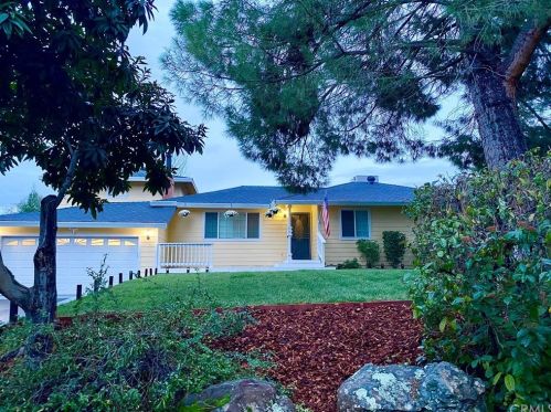 11 Glen Cir, Oroville CA  95966-9250 exterior