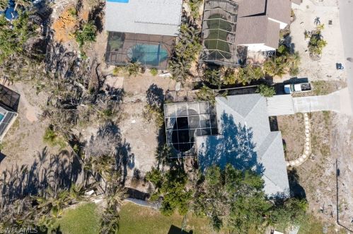 8100 Lagoon Rd, Fort Myers Beach FL  33931-5007 exterior