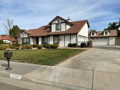 6720 De Grazia Rd, Riverside, CA 92506-5547