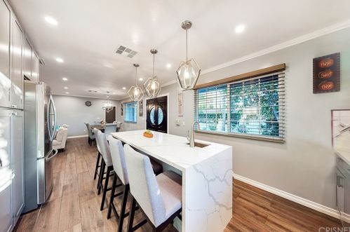 16931 Hart St, Van Nuys CA 91406-4507 exterior