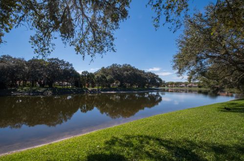 133 Lost Bridge Dr, West Palm Beach, FL 33410-4470