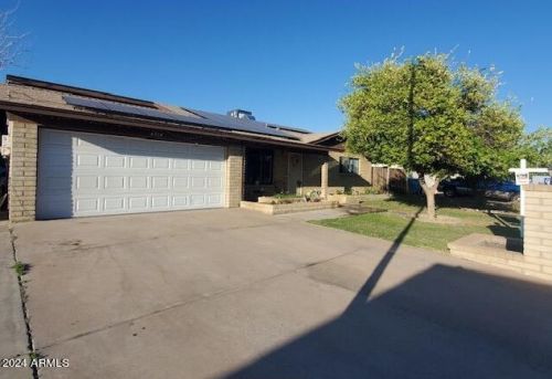 4514 Sierra St, Glendale, AZ 85304-3546