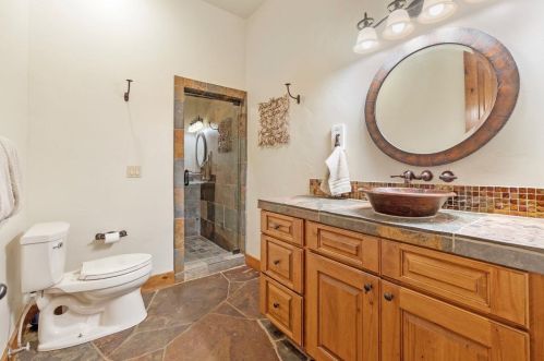 11298 Ski Slope Way, Truckee CA  96161-6603 exterior