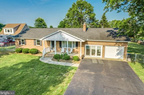 35 Hickory Dale Dr, Dover, DE 19901-1803