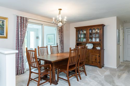 34 Atherton Ln, Amherst NH  03031-3066 exterior