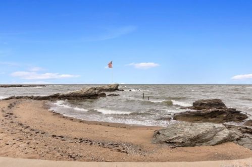 40 Chapel St, Milford CT 06460-8049 exterior