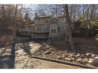 8024 Lea Rd, Minneapolis, MN 55438-1258