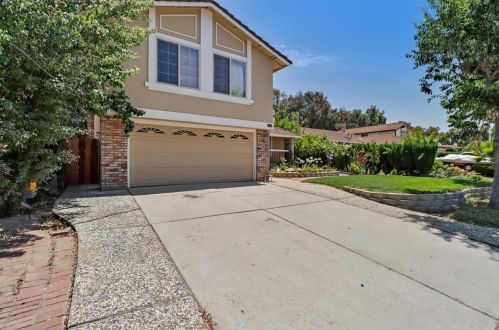 2235 Golden Dew Cir, San Jose, CA 95121-1441
