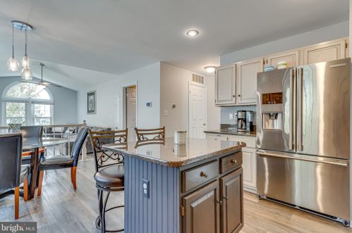 14100 Heatherstone Dr, Bowie MD  20720-4833 exterior
