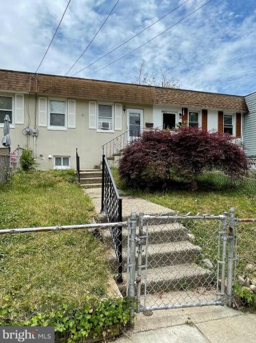 504 Page St, West Deptford, NJ 08096-3405