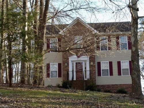 9356 Deer Path Ln, Kernersville, NC 27284-8204