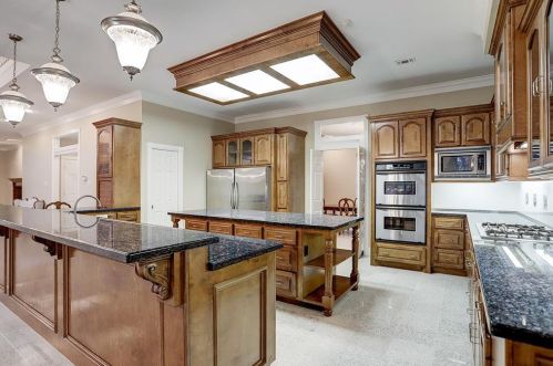9343 Clubhouse Cir, Magnolia, TX 77354-6921
