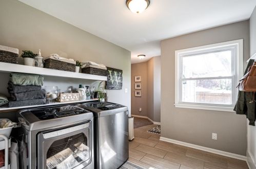 2222 107, Milwaukee WI 53226-2321 exterior