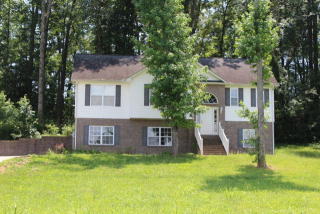1613 Farmington Dr, Cookeville, TN 38501-0743