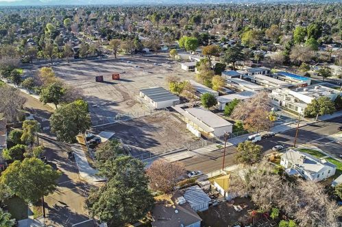 16931 Hart St, Van Nuys CA 91406-4507 exterior