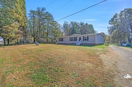 2567 Willie Pace Rd, Burlington, NC 27217-8598