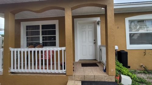 919 Solandra Dr, Orlando, FL 32807-1929