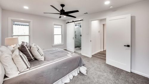 2521 Amelia St, Dallas TX  75235-8222 exterior