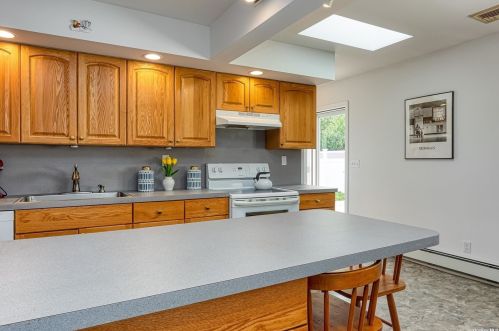 3 Short Ln, North Bellmore NY  11710-4523 exterior