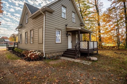 479 Clarksville Rd, Hermitage PA  16148-2976 exterior