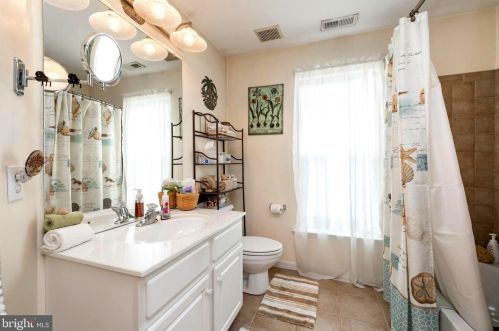 754 Twining Way, Collegeville PA  19426-4154 exterior