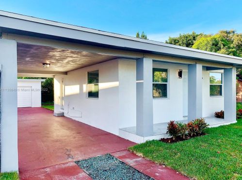1226 103rd St, Miami, FL 33138-2654