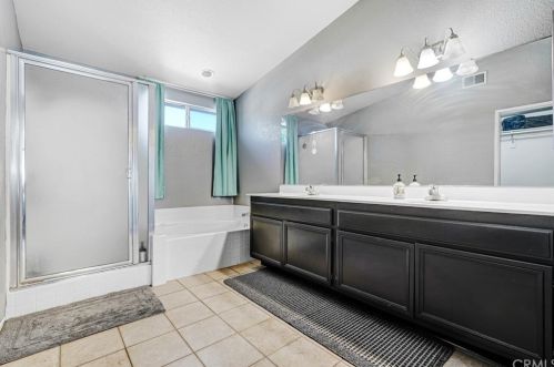 35794 Frederick St, Wildomar CA  92595-8039 exterior