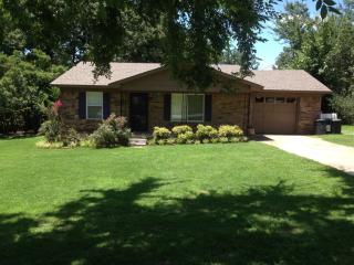 819 Date St, Greenwood, AR 72936-3440