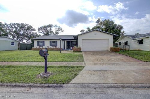 945 Margie Dr, Titusville FL  32780-7181 exterior