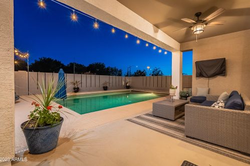 4027 Cullumber St, Gilbert AZ  85234-6082 exterior