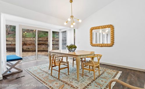 10 Mount Dr, Holmdel Village NJ  07733-1314 exterior