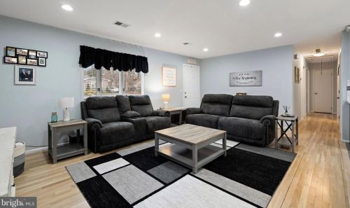 425 Princeton Ave, Berkeley Township NJ  08721-2404 exterior