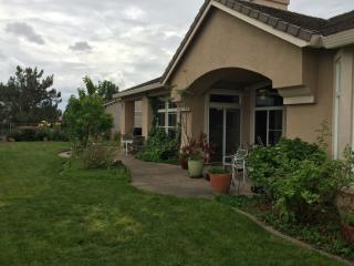 308 Cope Ridge Ct, Roseville, CA 95747-8055
