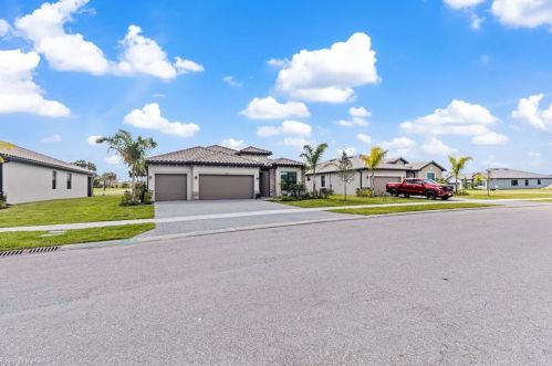 1814 Lema Ct, Naples, FL 34120-0510