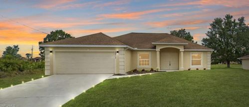 3213 8th St, Lehigh Acres, FL 33971-5317