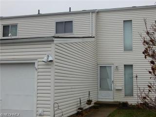 244 Deepwood Dr, Wadsworth, OH 44281-9439