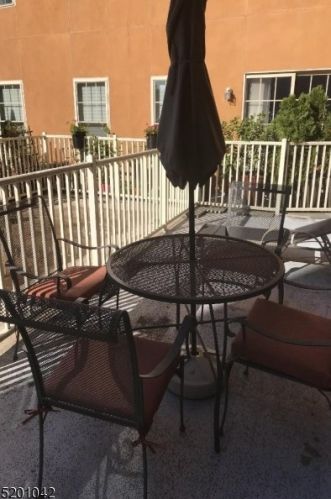 48 Park St, Montclair NJ  07042-2716 exterior