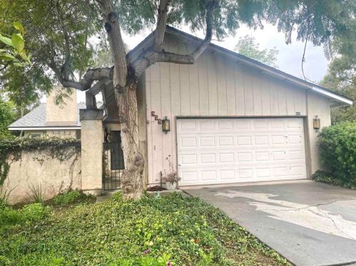 688 Coronado Cir, Vista, CA 92084-3716
