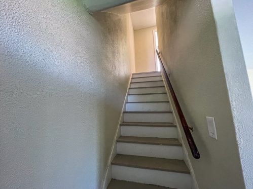 200 Larkspur St, Whitaker PA  15120-2208 exterior