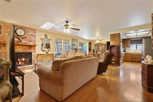 14822 Pueblo Dr, Manteca CA  95336-2550 exterior