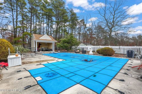 3 Sarah Ct, Jackson Twp NJ  08527-4760 exterior