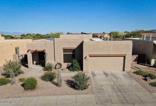8098 Painted Feather Dr, Tucson, AZ 85743-7419