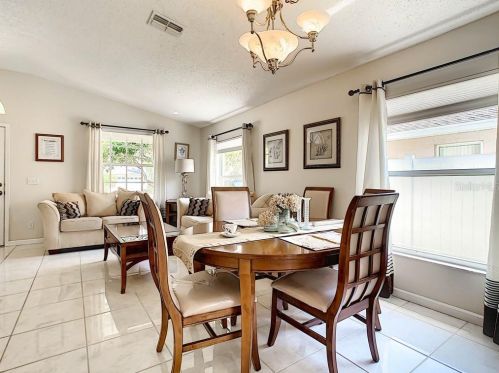 4784 Ridgemoor Cir, Palm Harbor FL  34685-3149 exterior