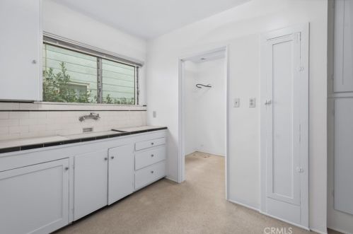 1427 Garfield Ave, Glendale CA 91205-3813 exterior