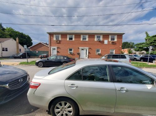 410 Meacham Ave, Floral Park NY  11003-3223 exterior