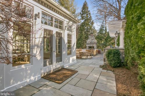 3314 Ordway St, Washington, DC 20008-3260