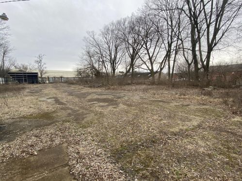 1081 Leffel Ln, Springfield OH 45506-3540 exterior