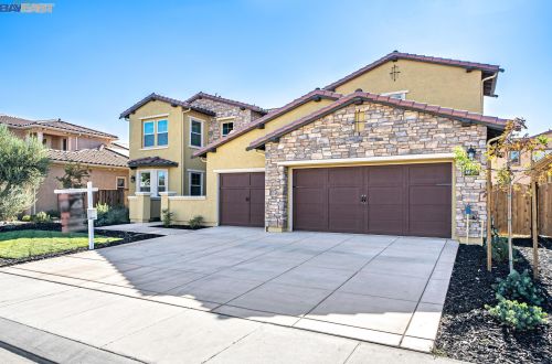4288 Chiavari Way, Manteca, CA 95337-8466